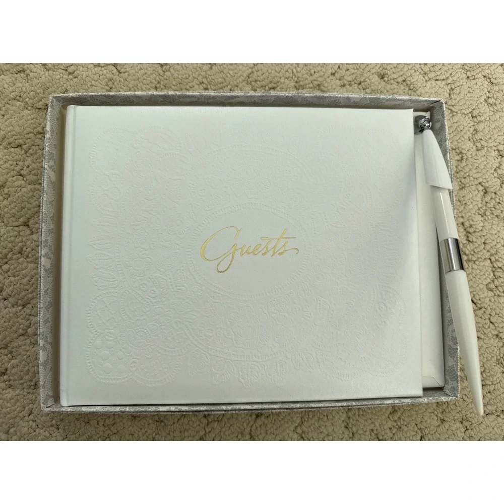 Hallmark Wedding Collection White Lace Guest Book and Pen Set WCA3057 New in Box